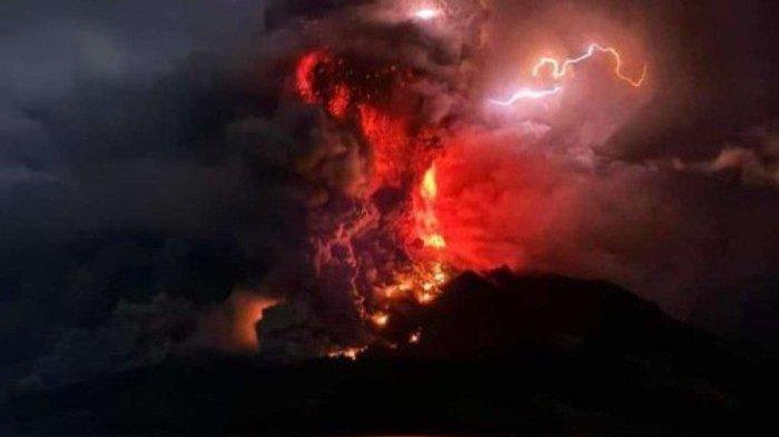 Gunung Ruang Erupsi, Ratusan Warga Dievakuasi di Kepulauan Tagulandang, Sulawesi Utara