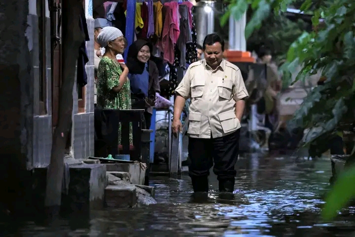 Presiden Prabowo Subianto Kunjungi Warga Terdampak Banjir di Babelan, Bekasi