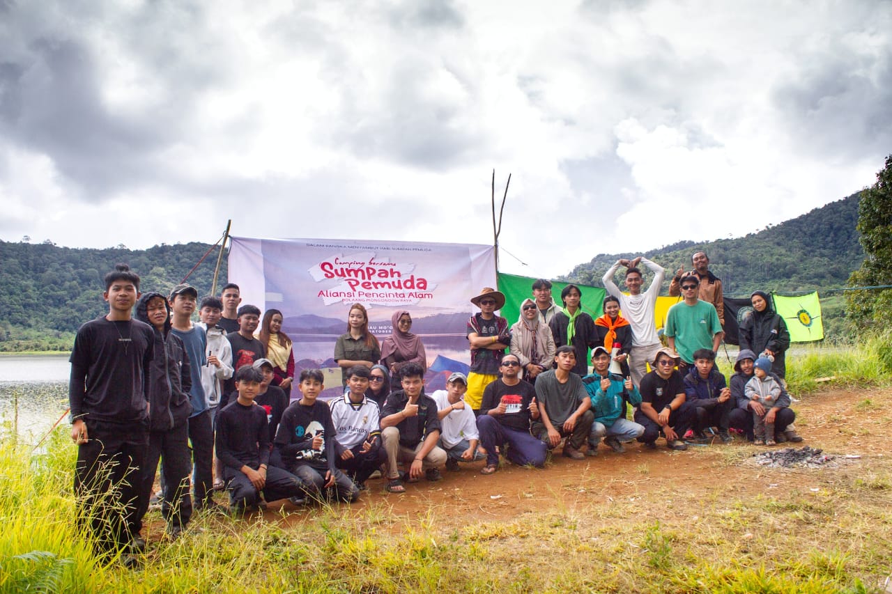 Aliansi Pecinta Alam Rayakan Sumpah Pemuda di Danau Mooat